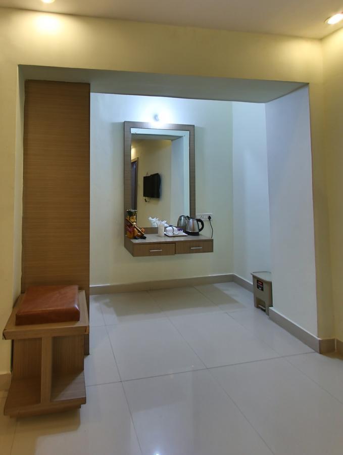 Hotel Vrinda Palace Jaisalmer Buitenkant foto